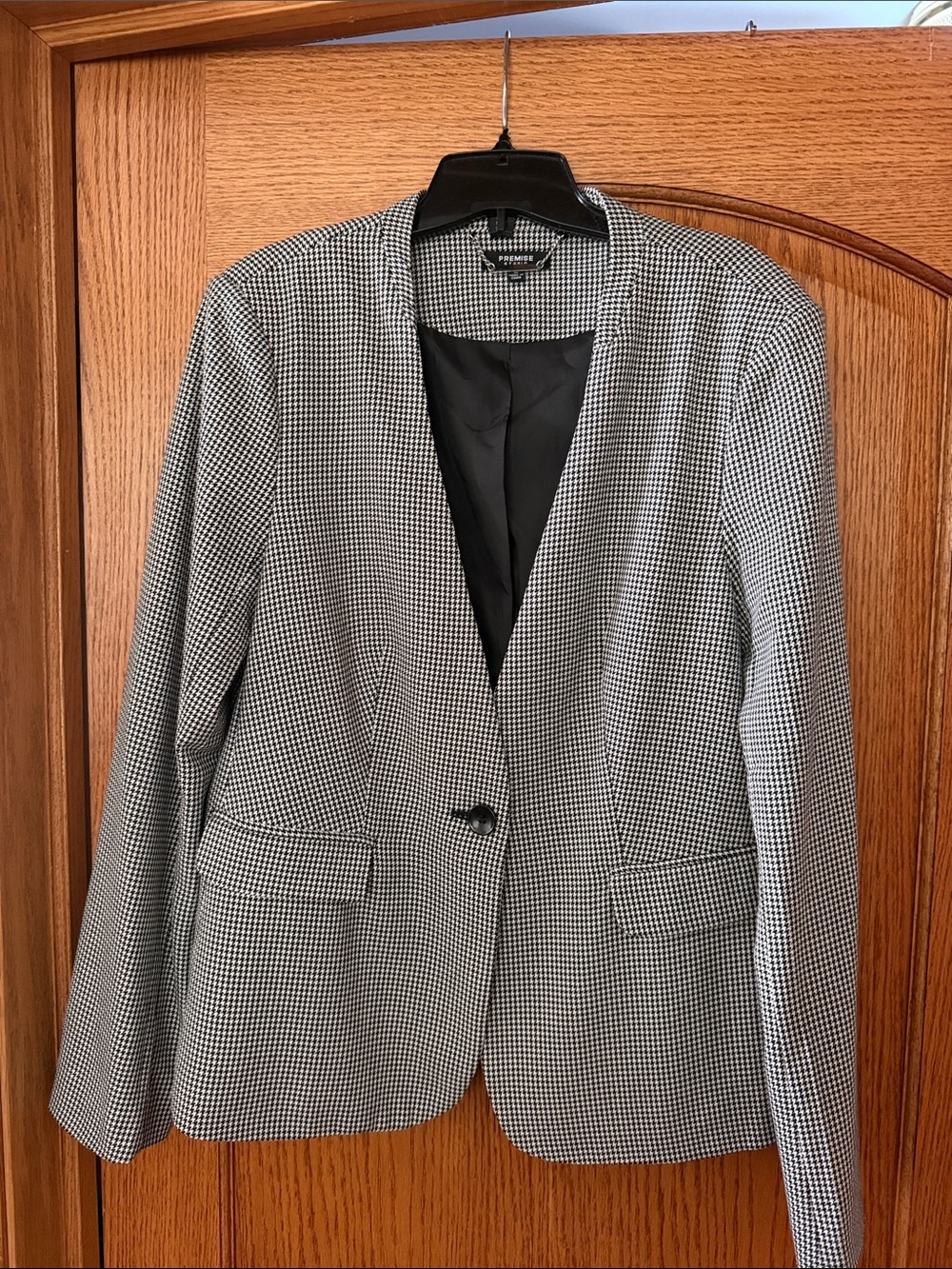 Black & White Houndstooth Notchless Blazer